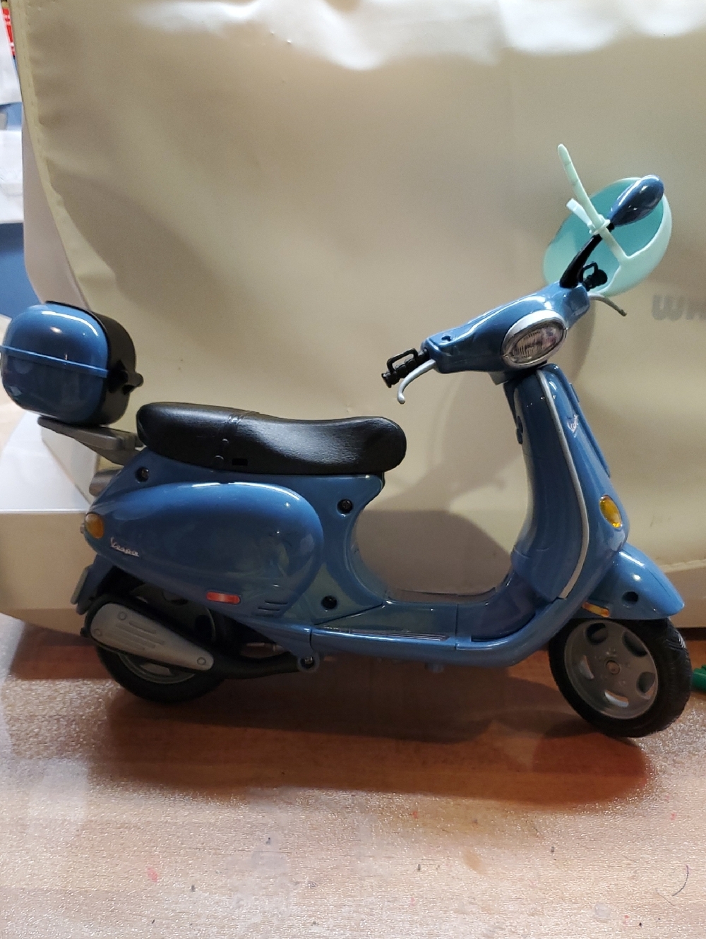 Barbie My Scene Vespa Scooter 2002